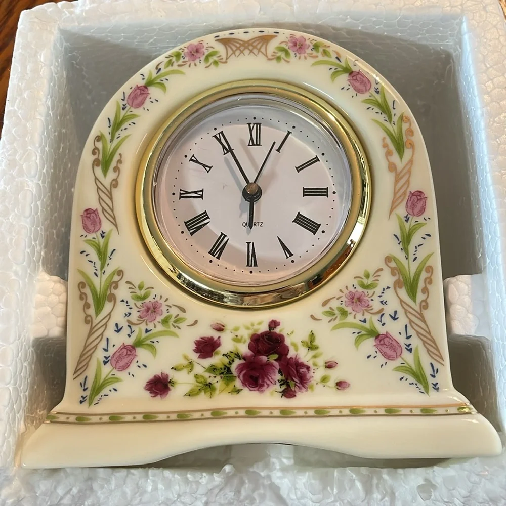 JJI International Porcelain Desk Clock Works Vintage Quartz Colorful Floral